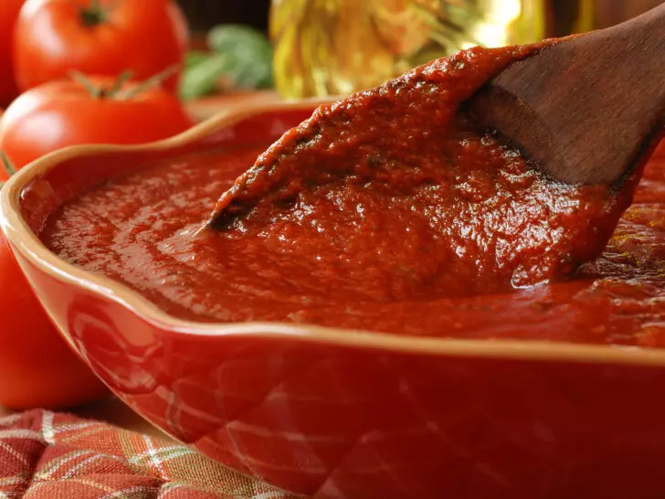 How to Thicken Spaghetti Sauce: 8 Great Ways!