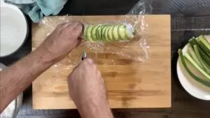 Cutting the dragon roll