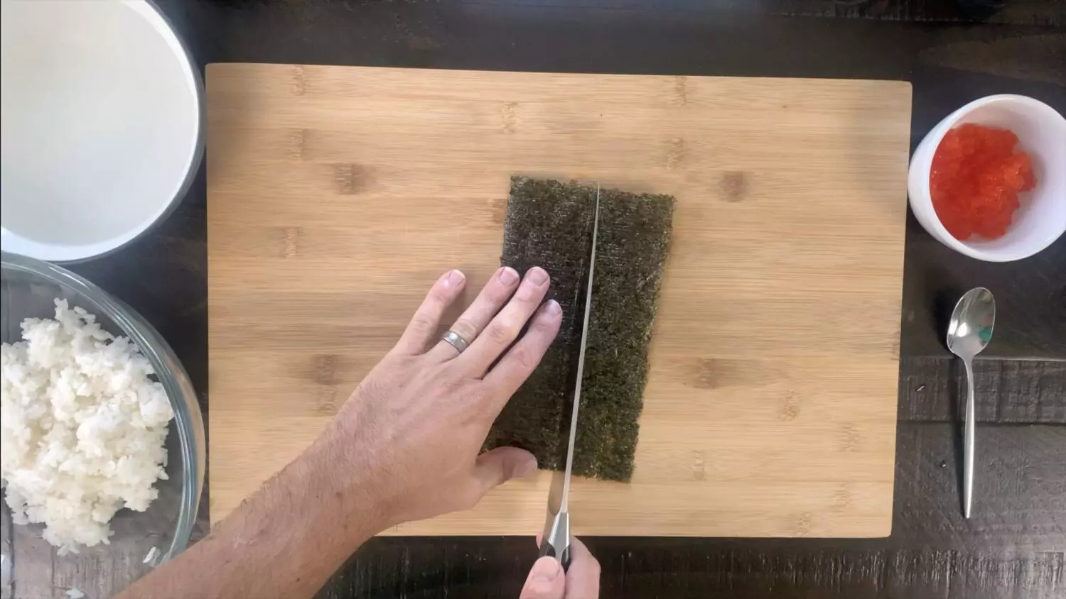Cutting the nori strips for the ikura sushi