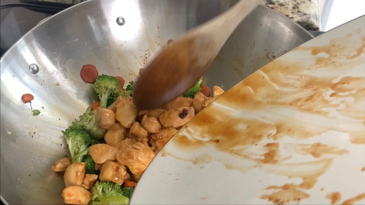 Add chicken teriyaki to the vegetable teriyaki and stir until combined.