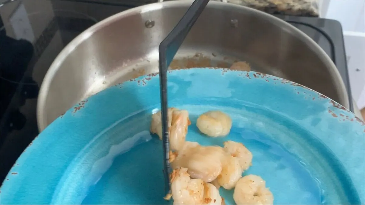 Remove shrimp from pan and place aside until needed in the Boursin cheese pasta.